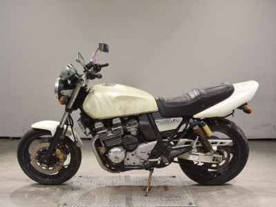 Yamaha XJR400