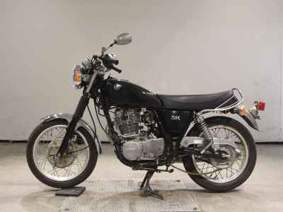 Yamaha SR400 2018