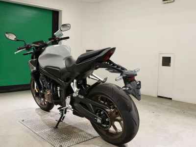 Honda CB650R 2024