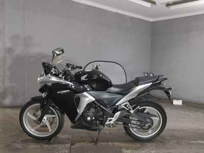 Honda CBR250R 2011