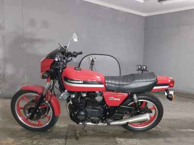 Kawasaki GPZ550 2023