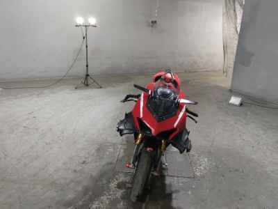 Ducati Panigale V4S 2022