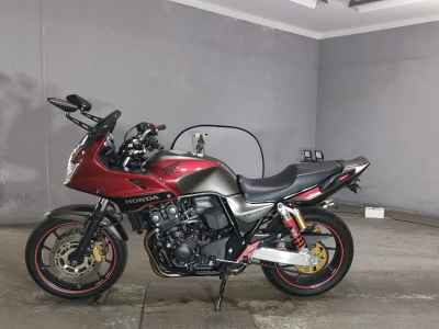 Honda CB400 Super Boldor 2017
