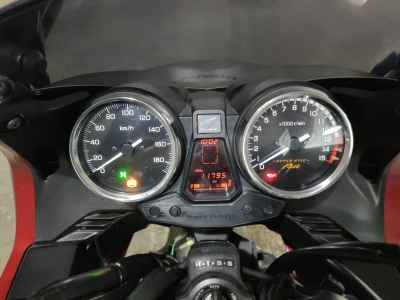 Honda CB400 Super Boldor 2017