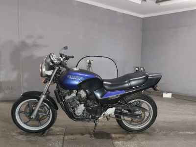 Honda CB250 Jade