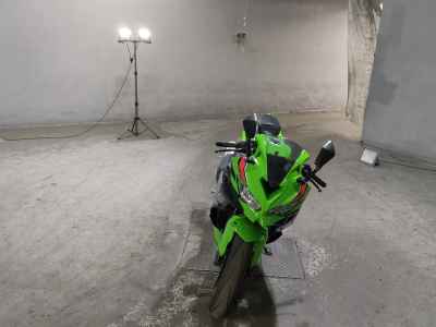 Kawasaki Ninja ZX-4RR 2024