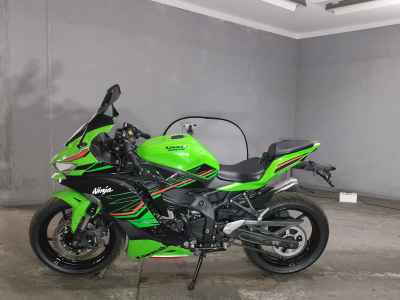 Kawasaki Ninja ZX-4RR 2025