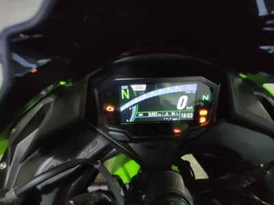 Kawasaki Ninja ZX-4RR 2025