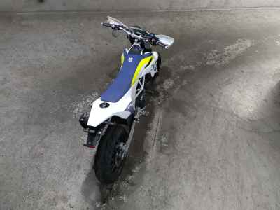 Husqvarna 701 Supermoto 2017
