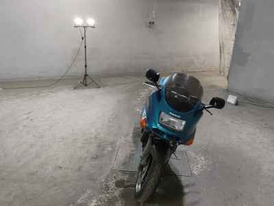 Kawasaki ZZR1100