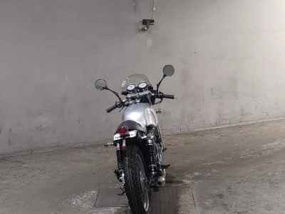 Yamaha SR400