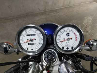 Yamaha SR400 2024