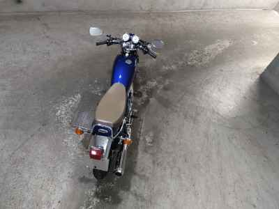 Yamaha SR400 2024