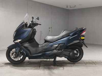 Suzuki Burgman 400
