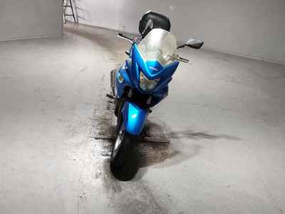 Suzuki GSR250S