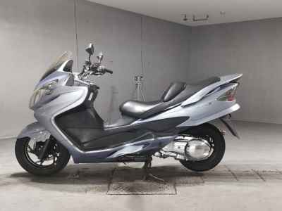 Suzuki Skywave 250S