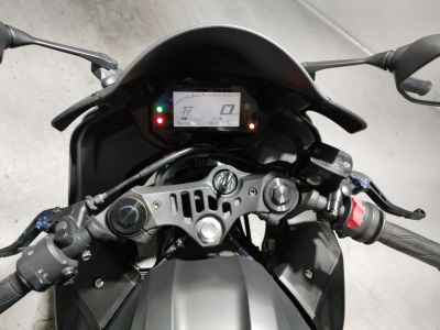 Yamaha YZF-R25