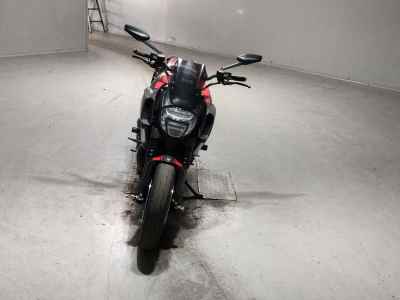 Ducati Diavel Carbon 2015