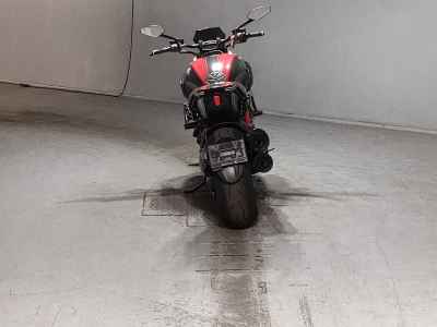 Ducati Diavel Carbon 2015