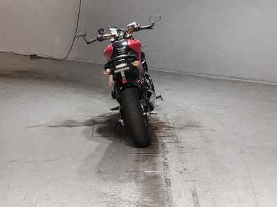 Suzuki Gladius SFV400 2010