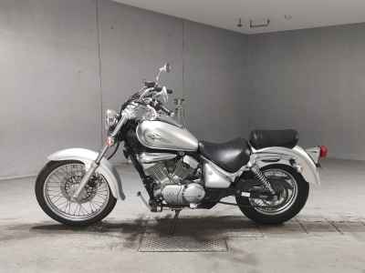 Suzuki Intruder 250LC