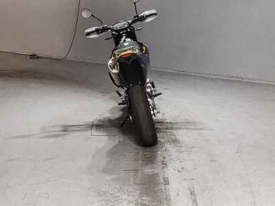 Husqvarna 701 Supermoto 2023