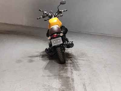 Moto Guzzi V7 2018