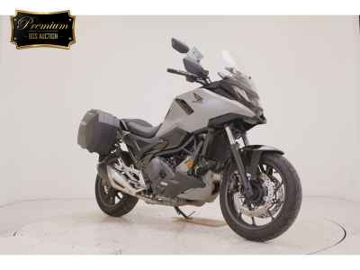 Honda NC750X DCT 2025