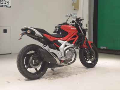 Suzuki Gladius SFV400 2011