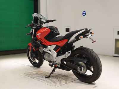 Suzuki Gladius SFV400 2011