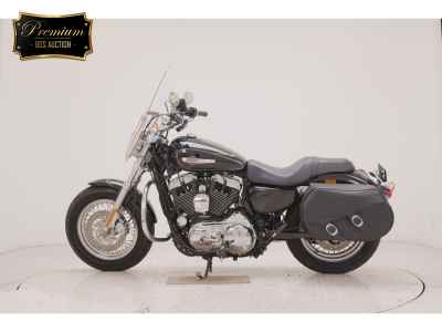 Harley-Davidson Sportster Custom XL1200C 2012