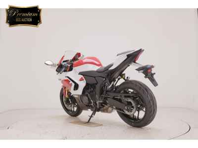 Yamaha YZF-R7 2026