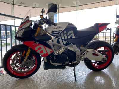 Aprilia UONOV4 1100 2018