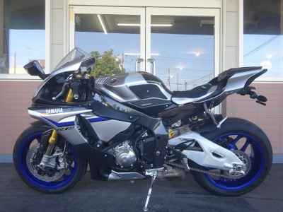 Yamaha YZF-R1M 2017