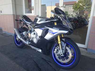 Yamaha YZF-R1M 2017
