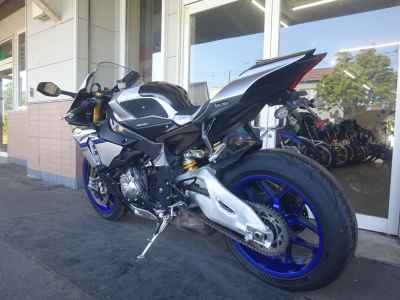 Yamaha YZF-R1M 2017