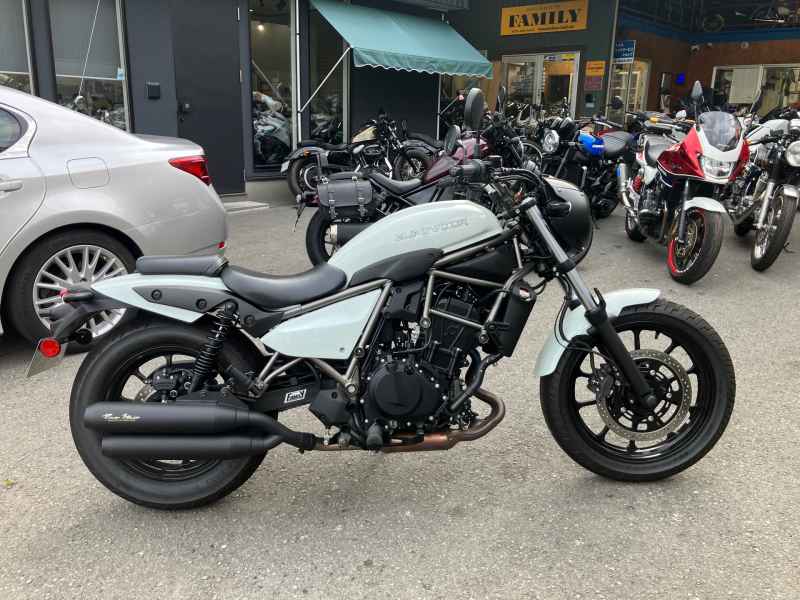 Kawasaki Eliminator 400 2023