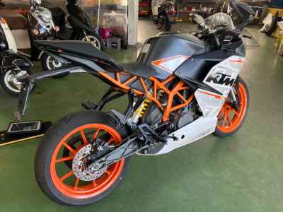 KTM RC 390 2015