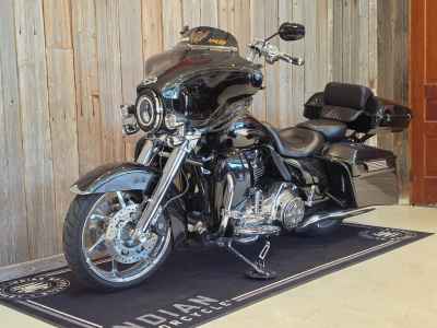 Harley-Davidson Street Glide FLHXSE1800 2012