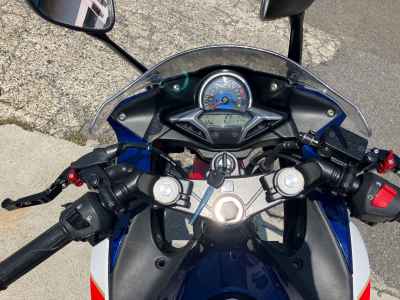 Honda CBR250R 2011