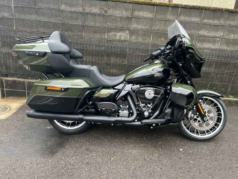 Harley-Davidson FLHXL 2026