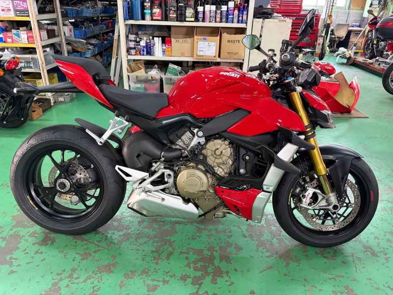 Ducati Streetfighter V4S 2021