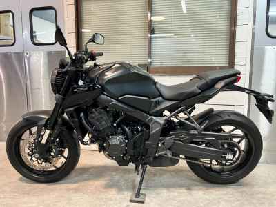 Honda CB650R 2023