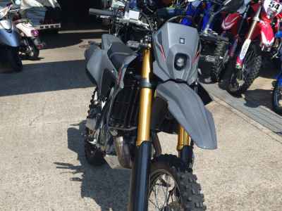 Suzuki DR-Z4SM 2025