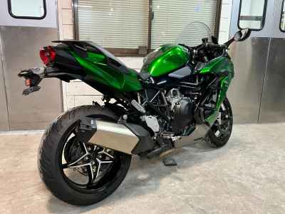 Kawasaki Ninja H2 SX SE+ 2021
