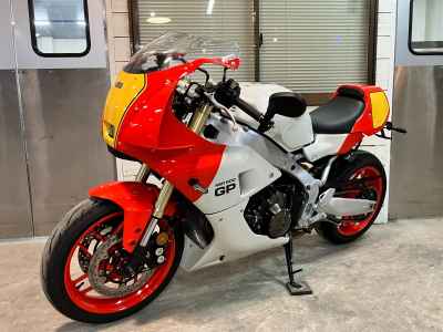 Yamaha XSR900 GP 2024