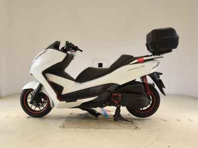 Honda Forza SI 2013