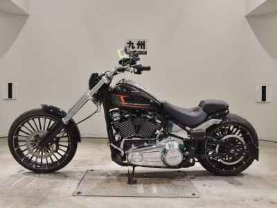Harley-Davidson Breakout FXBR1920 2024