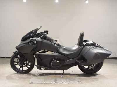 Honda NM4 Vultus 2016
