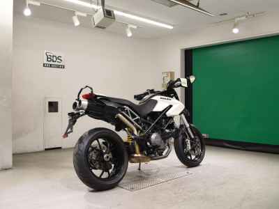 Ducati Hypermotard 821 2011